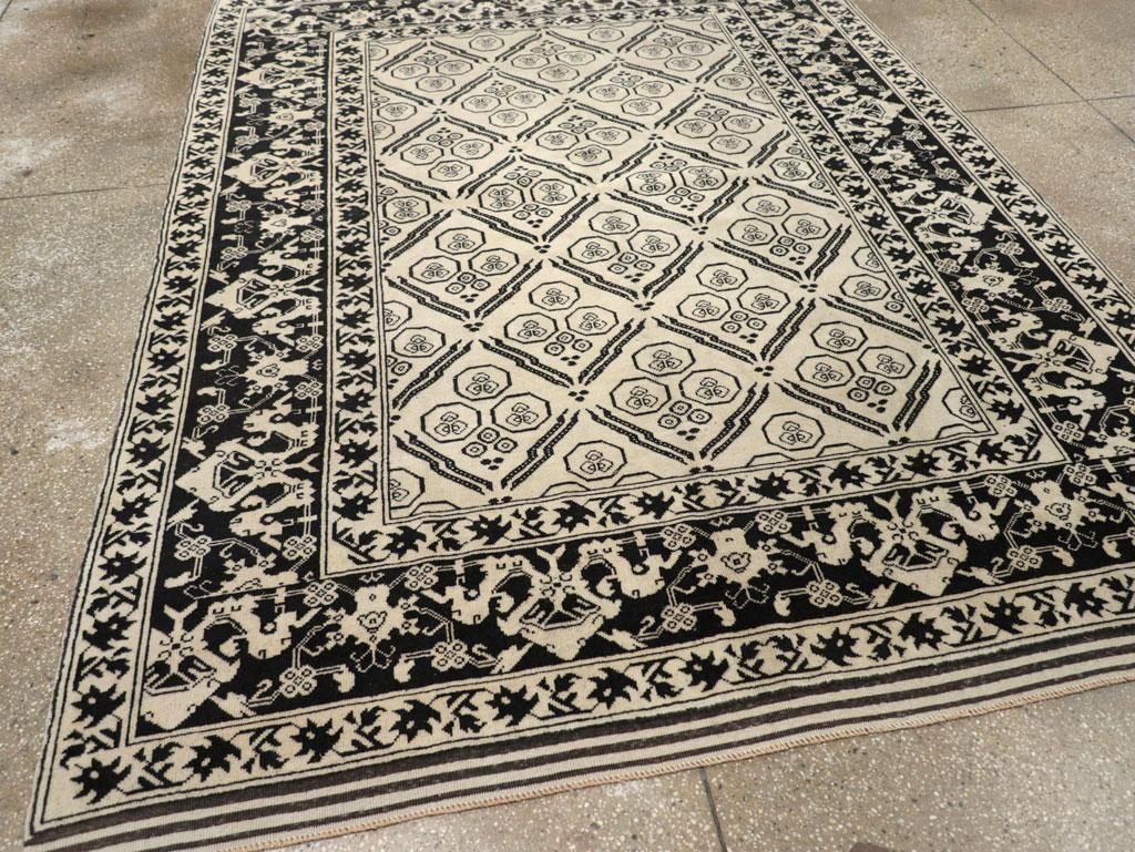 Mid-20th Century Turkish Anatolian Accent Rug For Sale 1