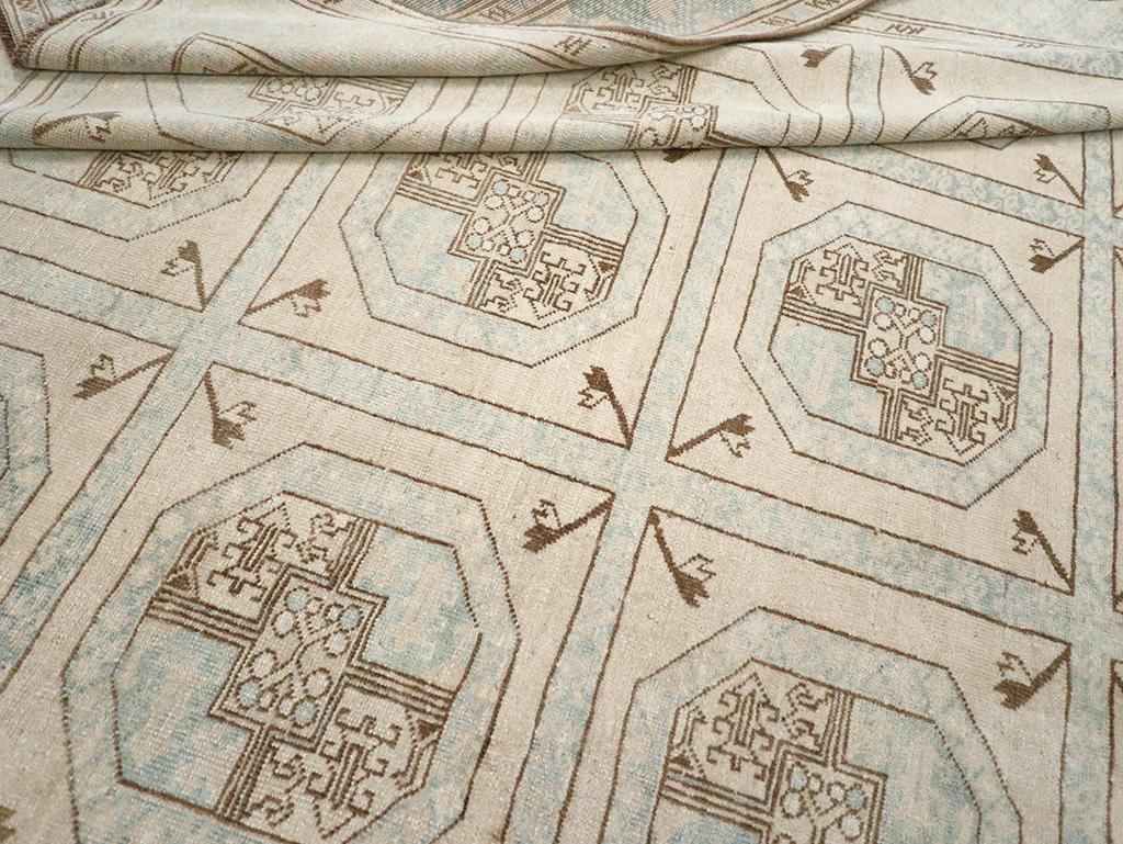 Mid-20th Century Turkish Anatolian Accent Rug For Sale 2