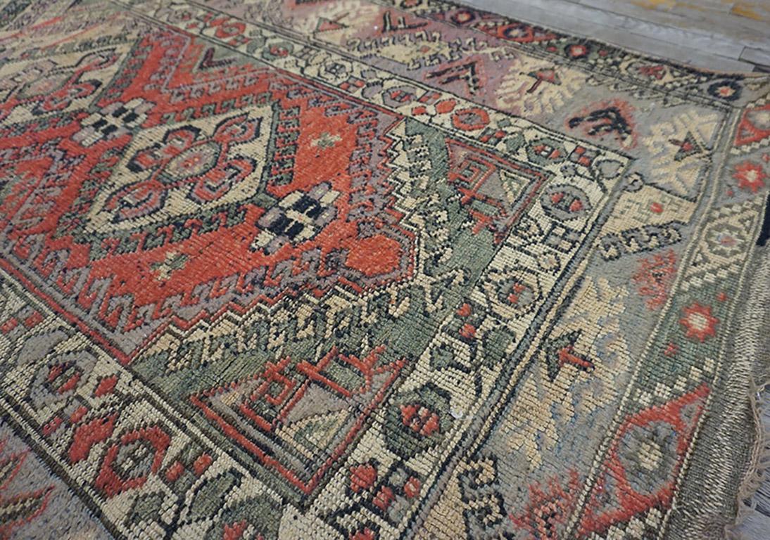 Türkischer anatolischer Teppich aus der Mitte des 20. im Angebot 2