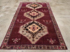 Tapis de galerie turc d'Anatolie du milieu du 20e siècle