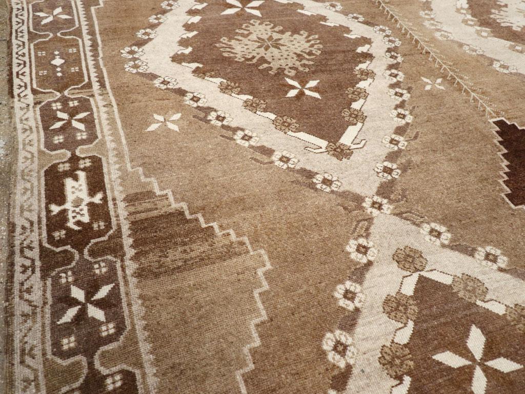 Tribal Mid-20th Century Turkish Anatolian Room Size Carpet For Sale