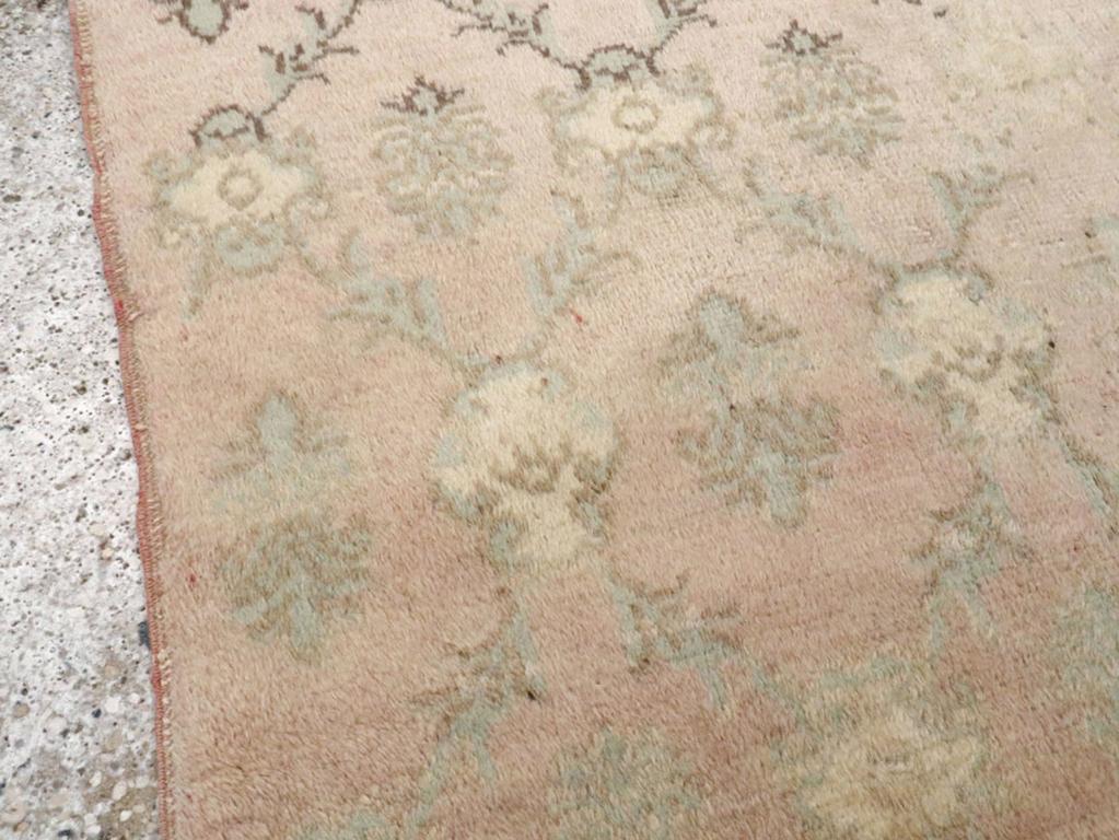 Turco Tappeto da lancio turco anatolico della metà del XX secolo in vendita