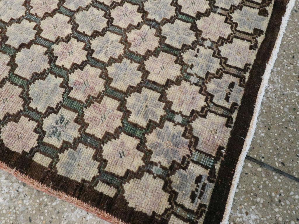 Wool Mid-20th Century Turkish Anatolian Throw Rug