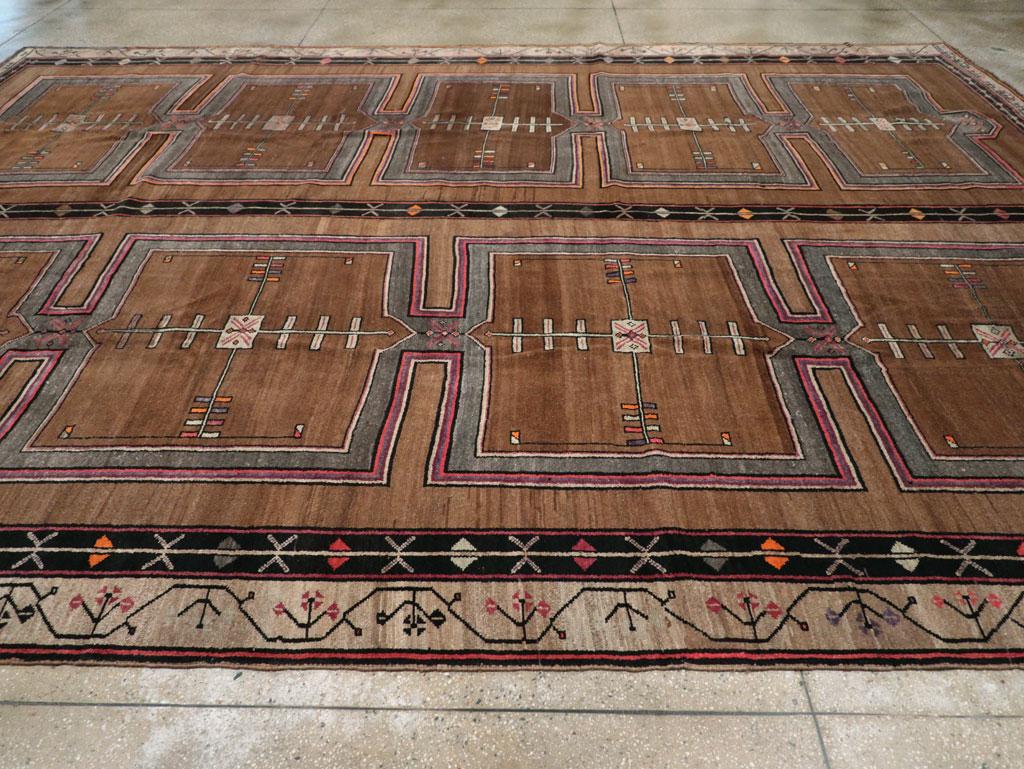 Mid-20th Century Turkish Anatolian Tribal Large Carpet In Excellent Condition For Sale In New York, NY