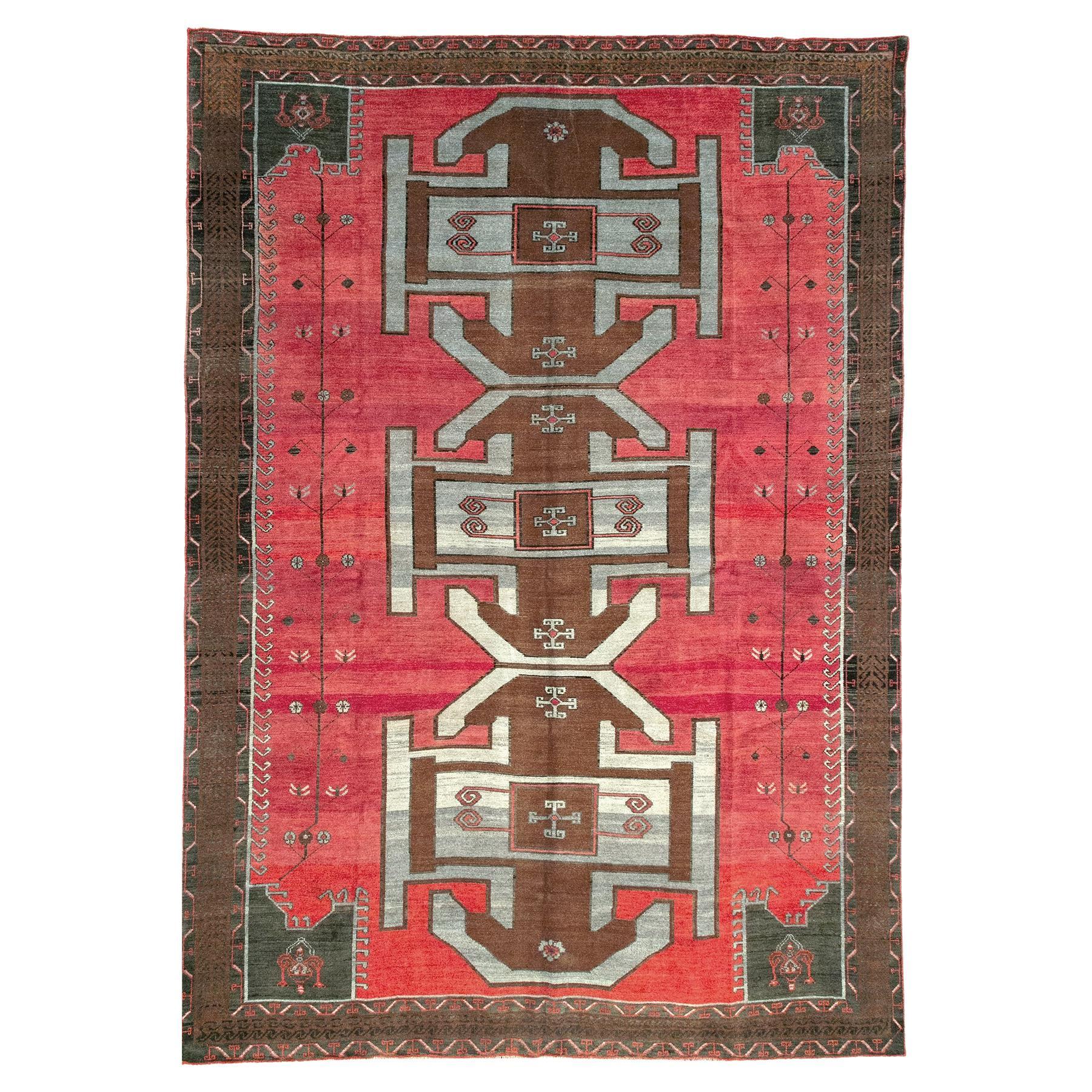 Mid-20th Century Turkish Anatolian Tribal Room Size Carpet in vendita