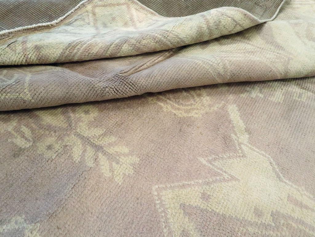 Mid-20th Century European Oushak Large Carpet For Sale 1