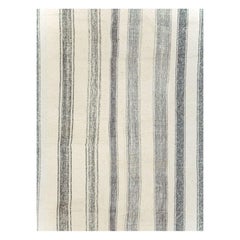Mid-20th Century Turkish Flat-Weave Kilim Room Size Carpet in White & Grey