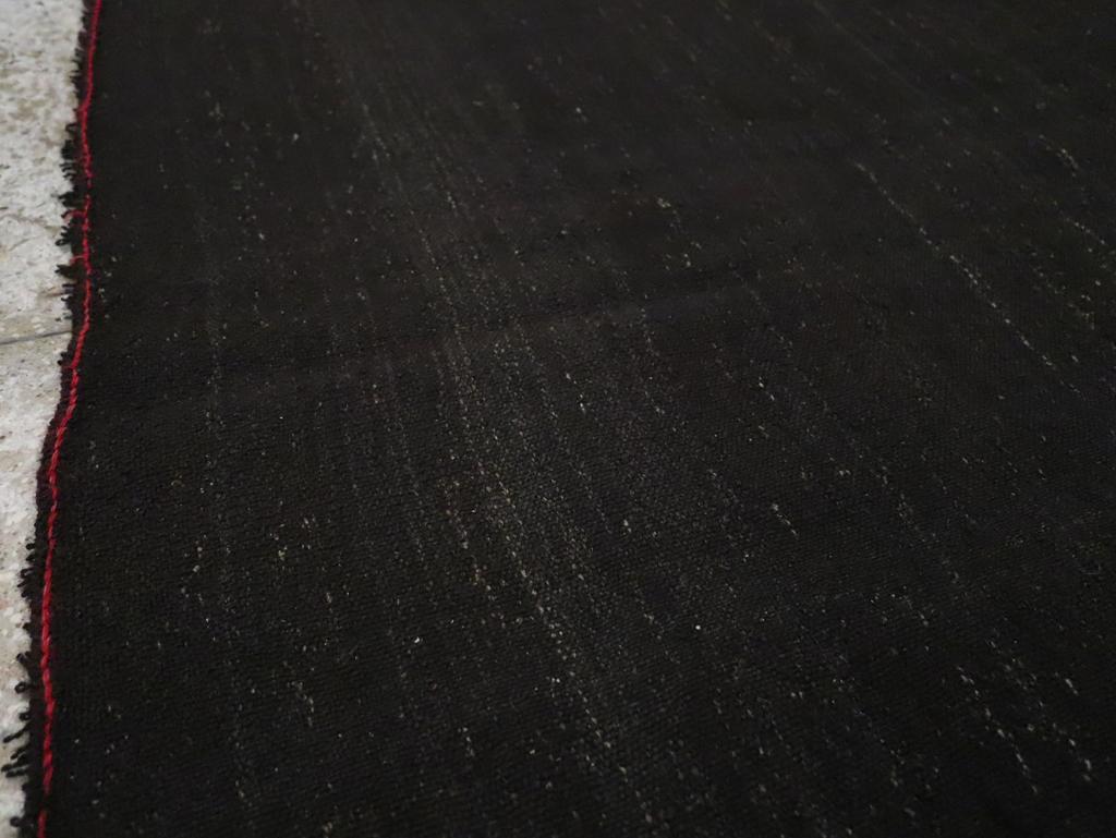 Alfombra de acento Kilim turca de tejido plano de mediados del siglo XX Turco en venta