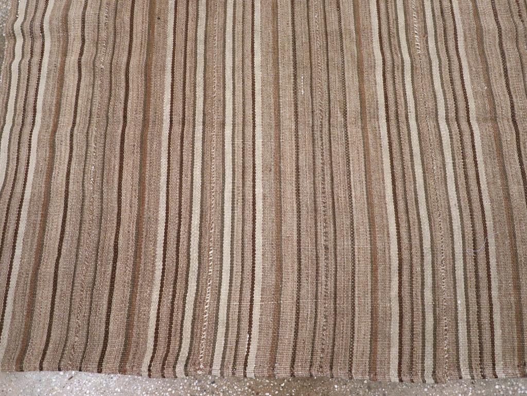 Wool Mid-20th Century Turkish Flatweave Kilim Accent Rug For Sale