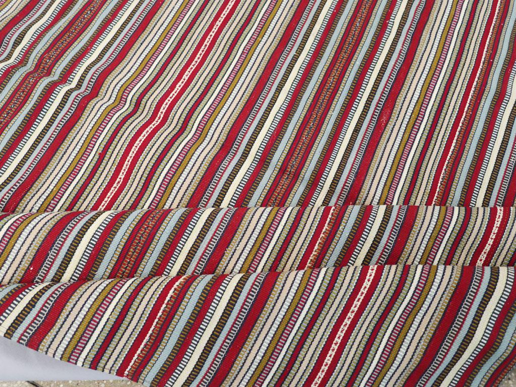 Mid-20th Century Turkish Flatweave Kilim Accent Rug For Sale 2