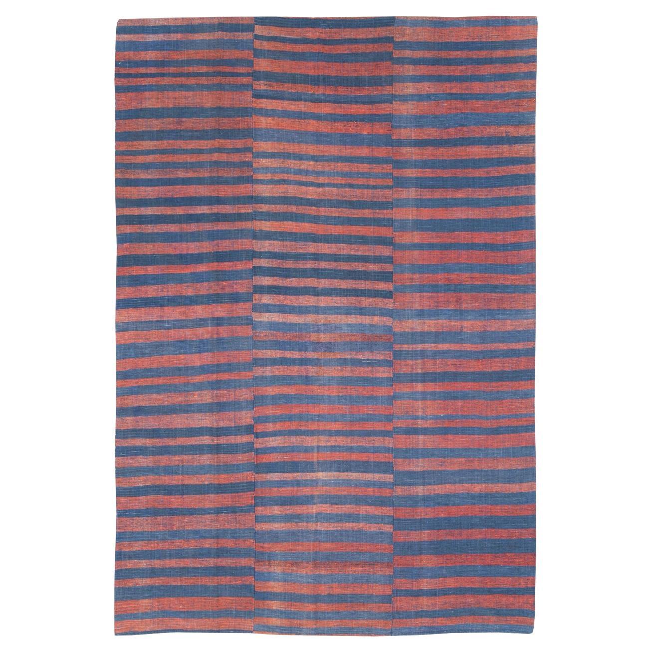 Mid-20th Century Turkish Flatweave Kilim Accent Rug