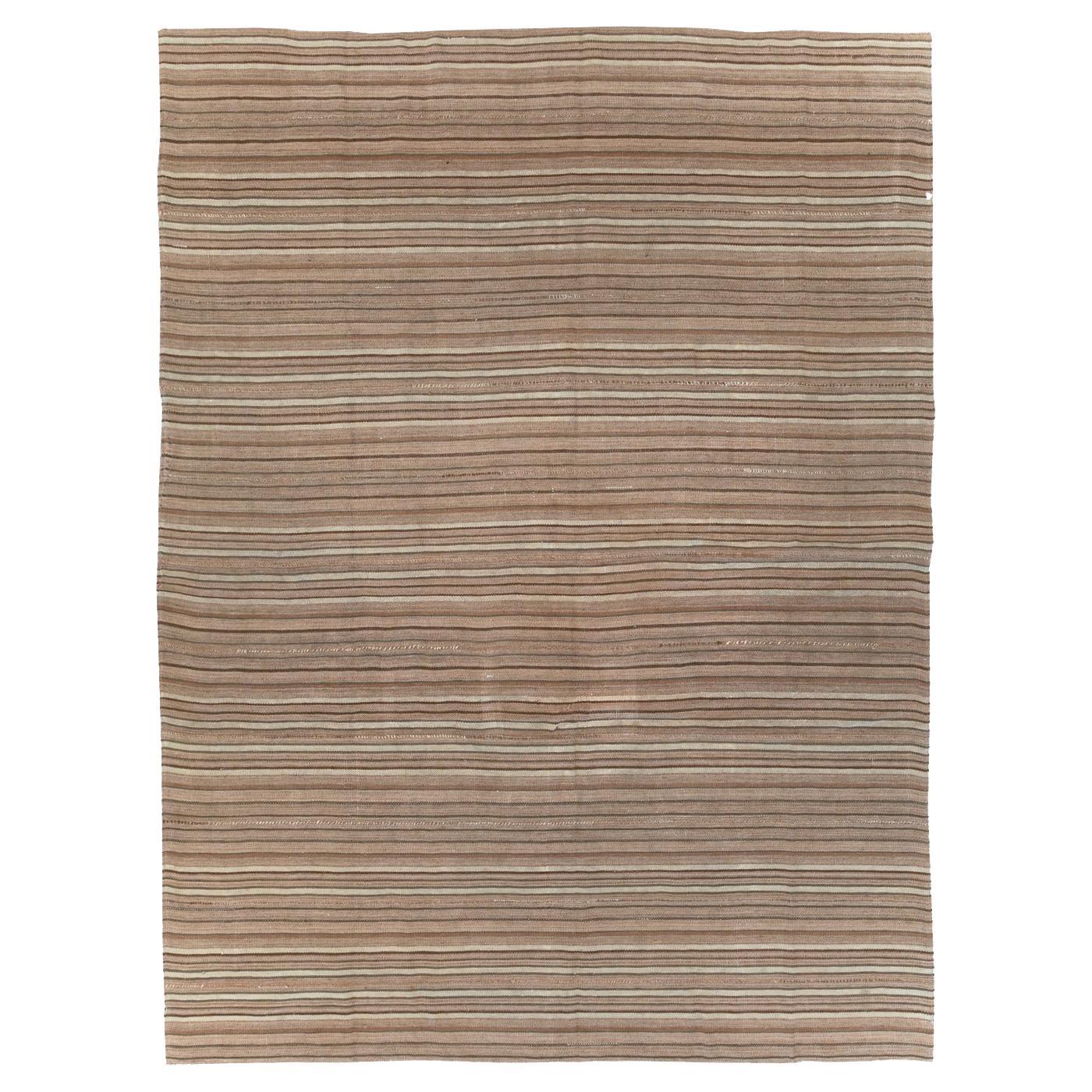 Alfombra de acento Kilim turca de tejido plano de mediados del siglo XX