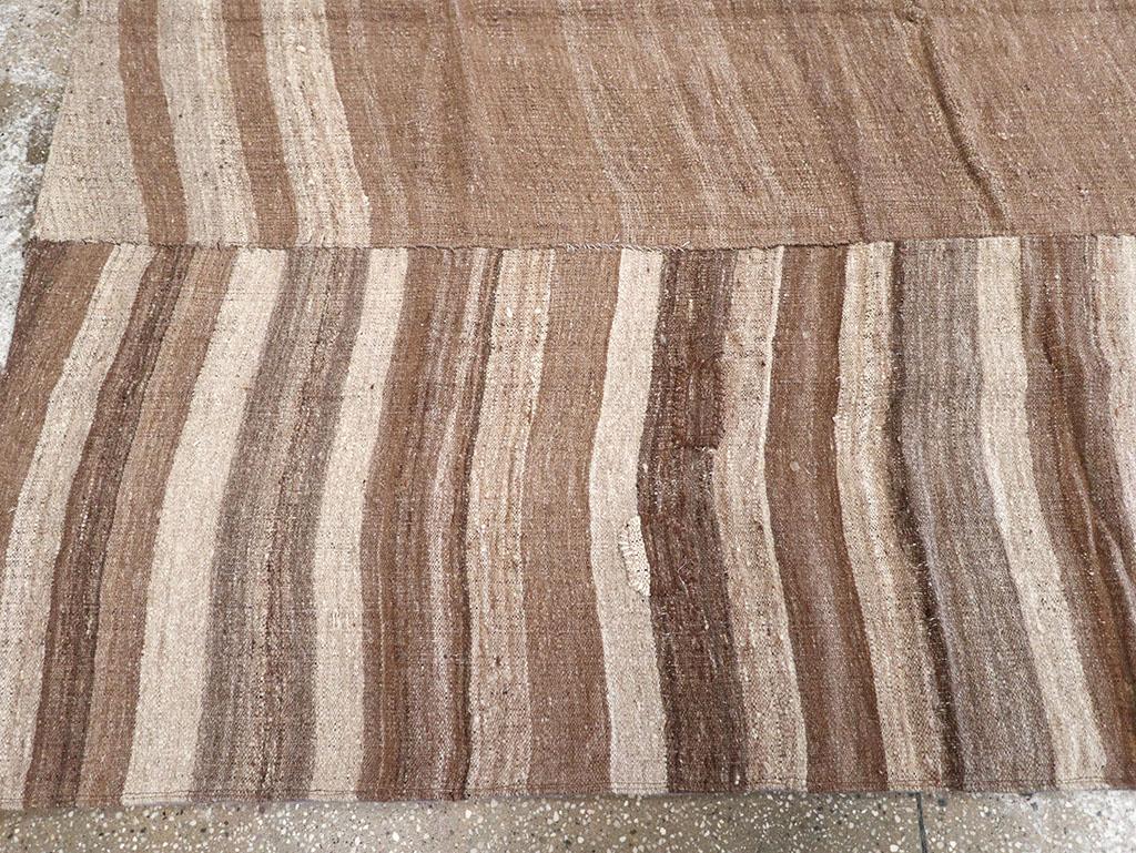 Wool Mid-20th Century Turkish Flatweave Kilim Gallery Carpet For Sale
