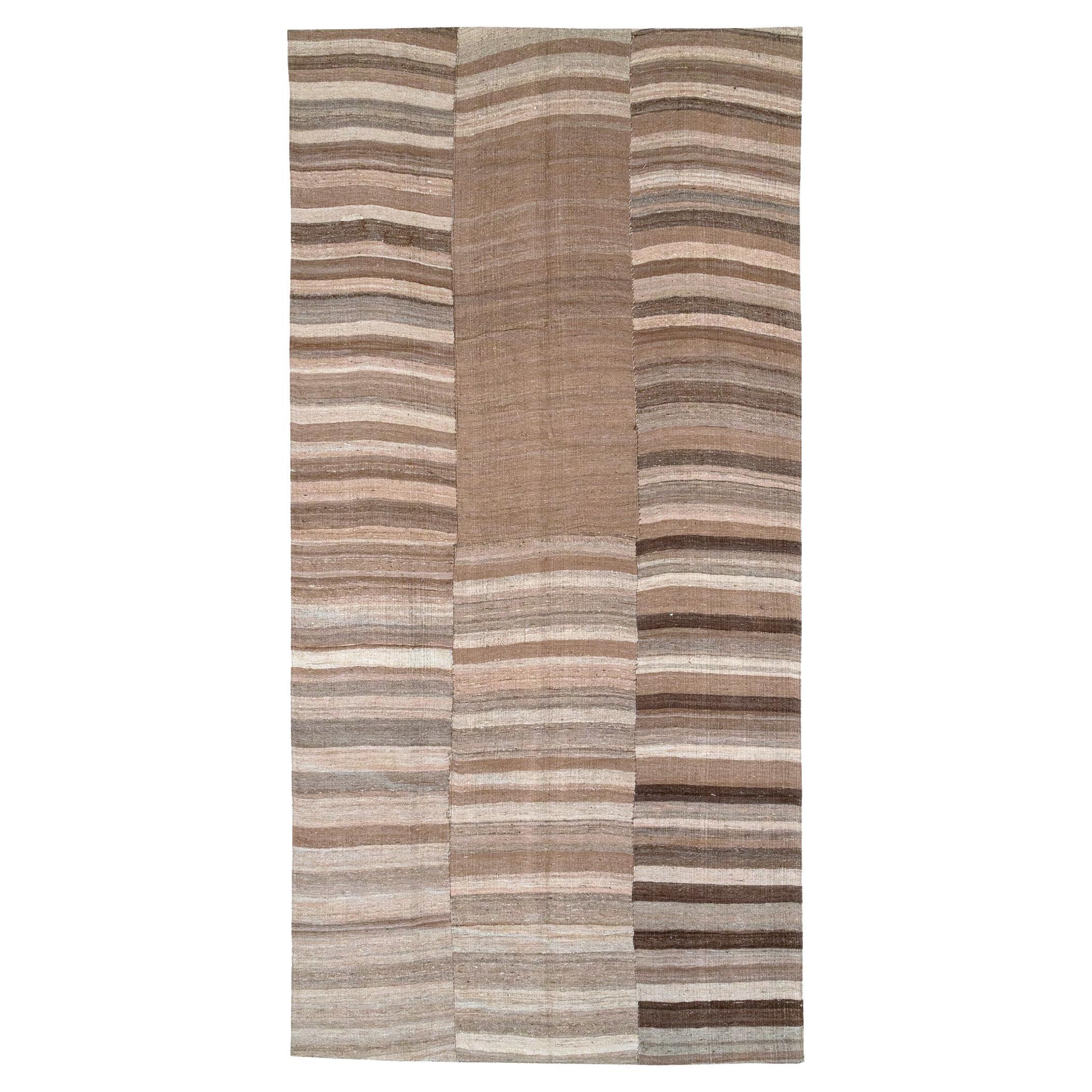 Mid-20th Century Turkish Flatweave Kilim Gallery Carpet For Sale