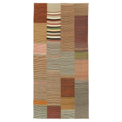 Tapis de galerie Kilim turc à tissage plat du milieu du 20e siècle
