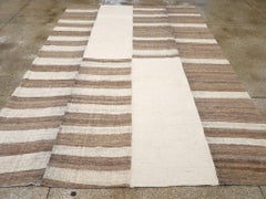 Mid-20th Century Turkish Flatweave Kilim Room Size Carpet