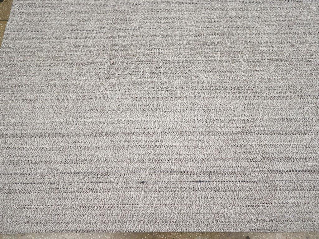Mitte des 20. Jahrhunderts Türkischer Flachgewebe-Kilim Teppich in Raumgröße im Zustand „Hervorragend“ im Angebot in New York, NY