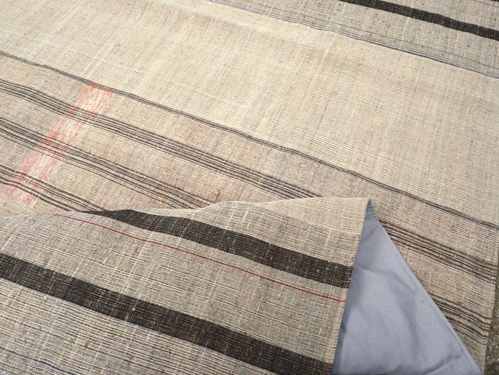 Mitte des 20. Jahrhunderts Türkischer Flachgewebe-Kilim Teppich in Raumgröße im Angebot 1