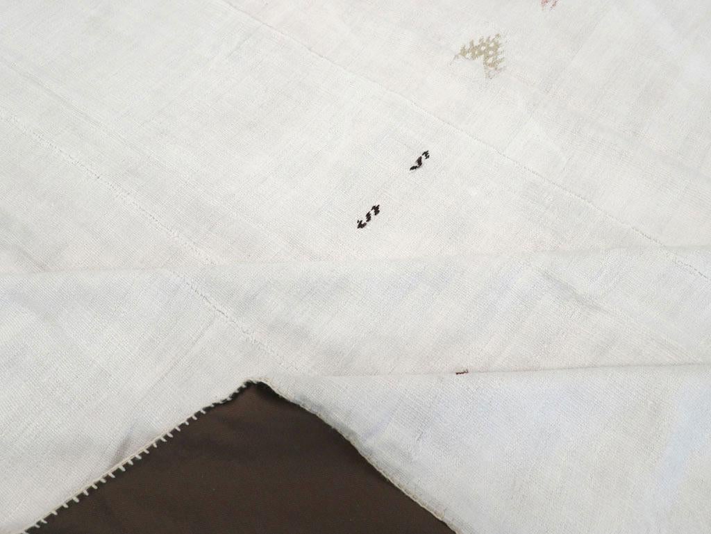 Mitte des 20. Jahrhunderts Türkischer Flachgewebe-Kilim Teppich in Raumgröße im Angebot 1