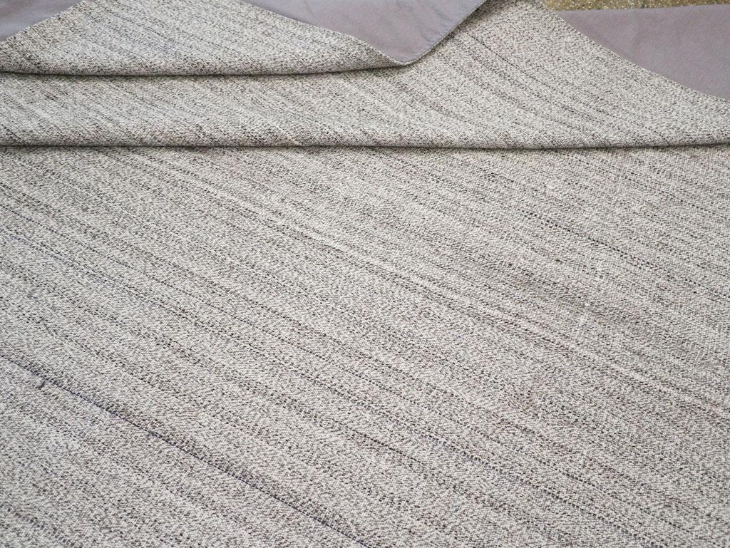 Mitte des 20. Jahrhunderts Türkischer Flachgewebe-Kilim Teppich in Raumgröße im Angebot 2