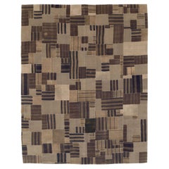 Mid-20th Century Turkish Flatweave Kilim Room Size Carpet