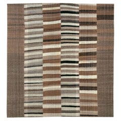 Mid-20th Century Turkish Flatweave Kilim Room Size Carpet