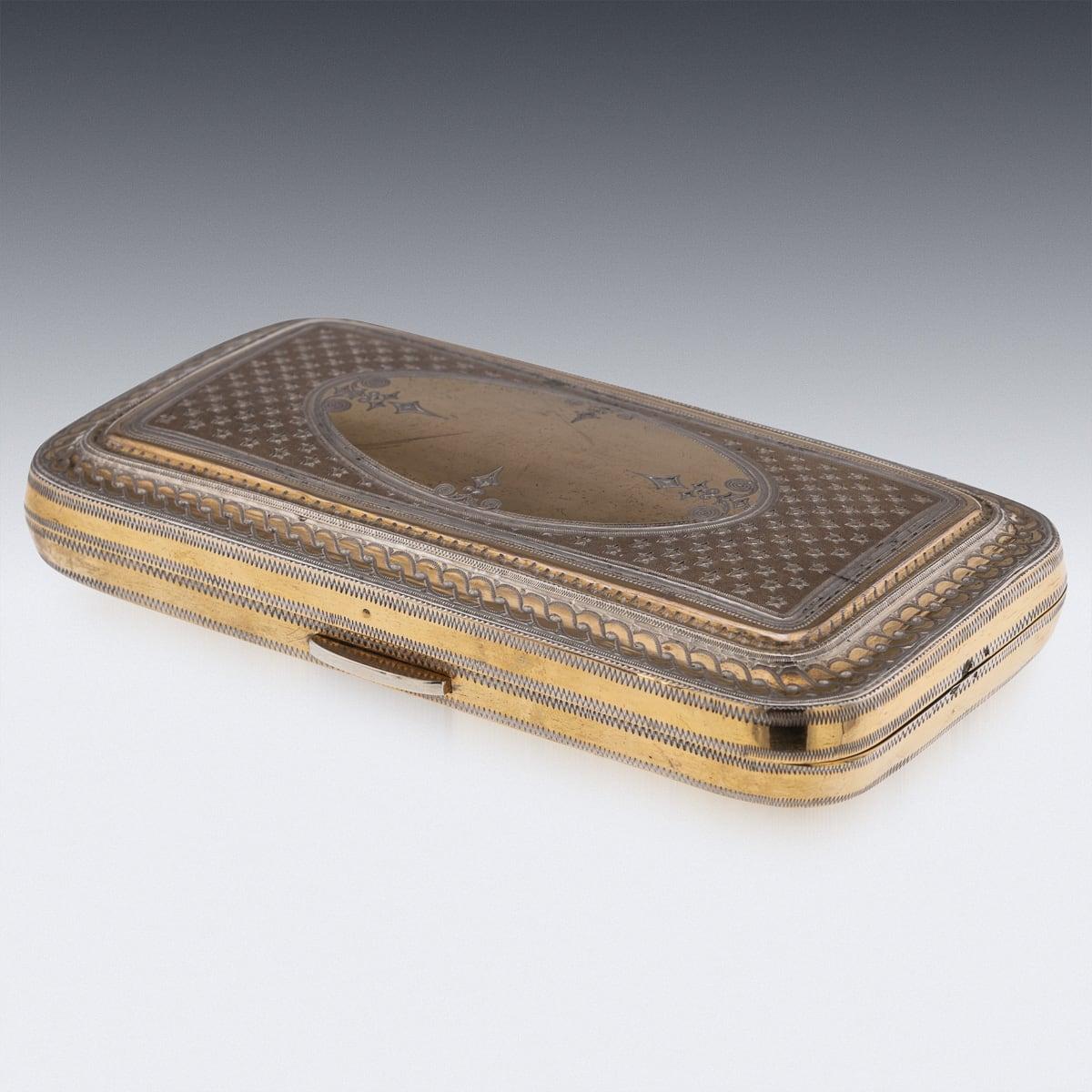 Astuccio per occhiali in argento massiccio dorato turco della metà del XX secolo c.1940 in vendita 2