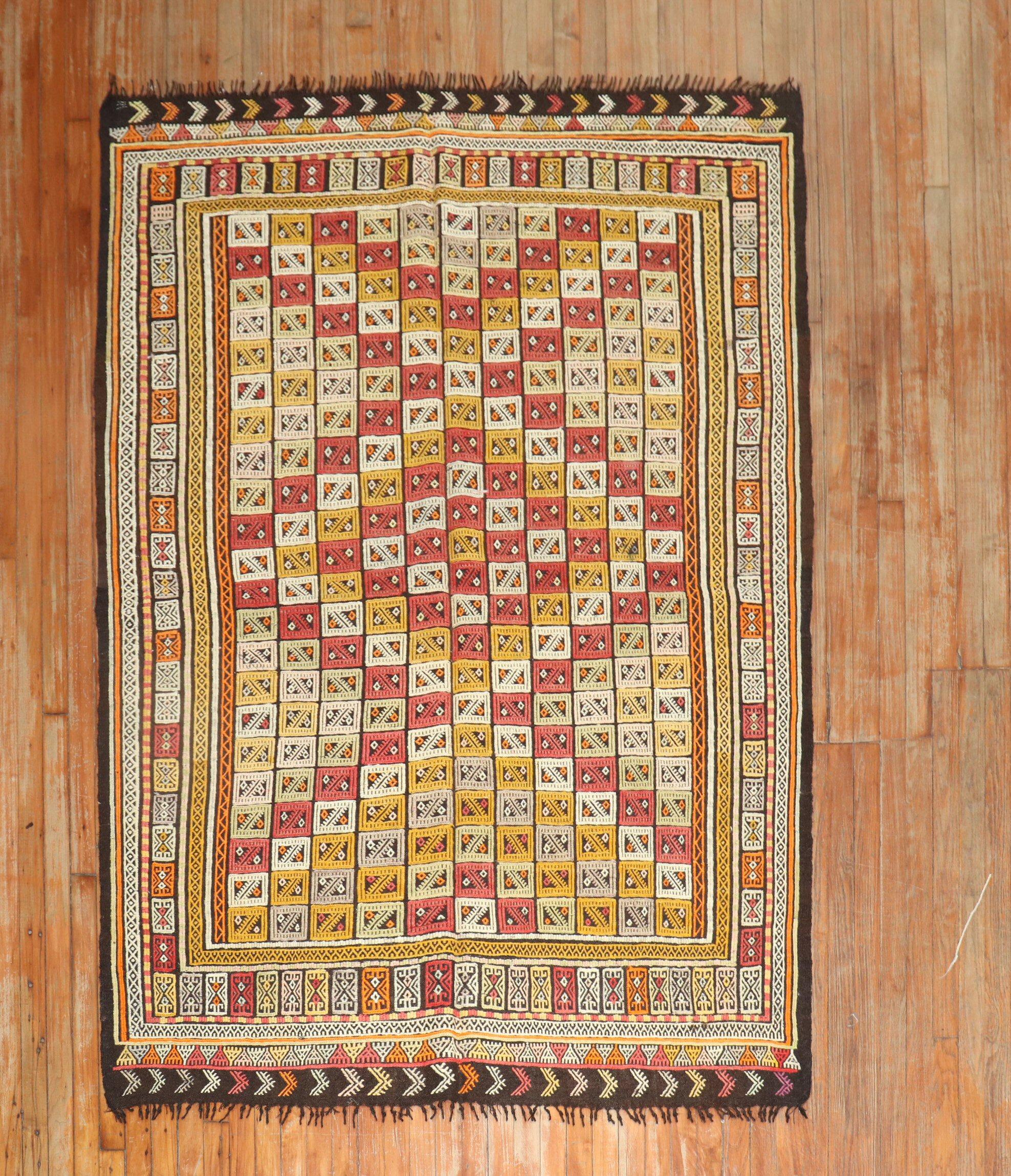 Mid-20th Century Turkish Geometric Jajim flatweave textile rug.

Measures: 5'2'' x 7'2''
