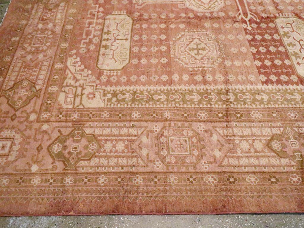 Alfombra grande turca Oushak de mediados del siglo XX en Excelente estado para la venta en New York, NY