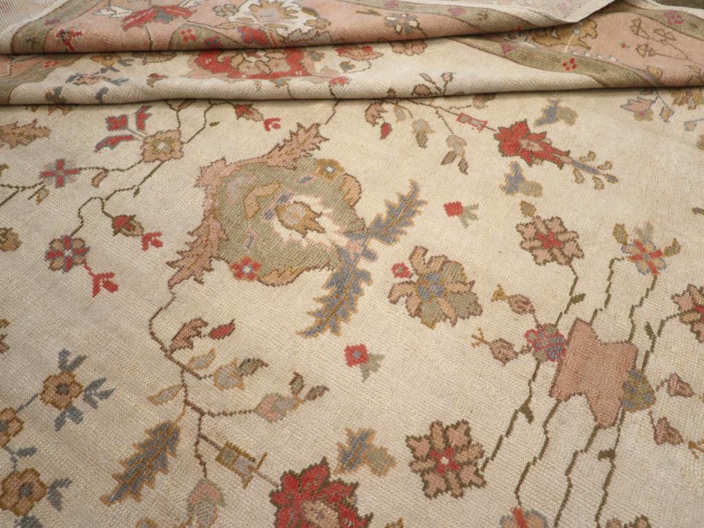 Mid-20th Century Turkish Oushak Large Carpet For Sale 3