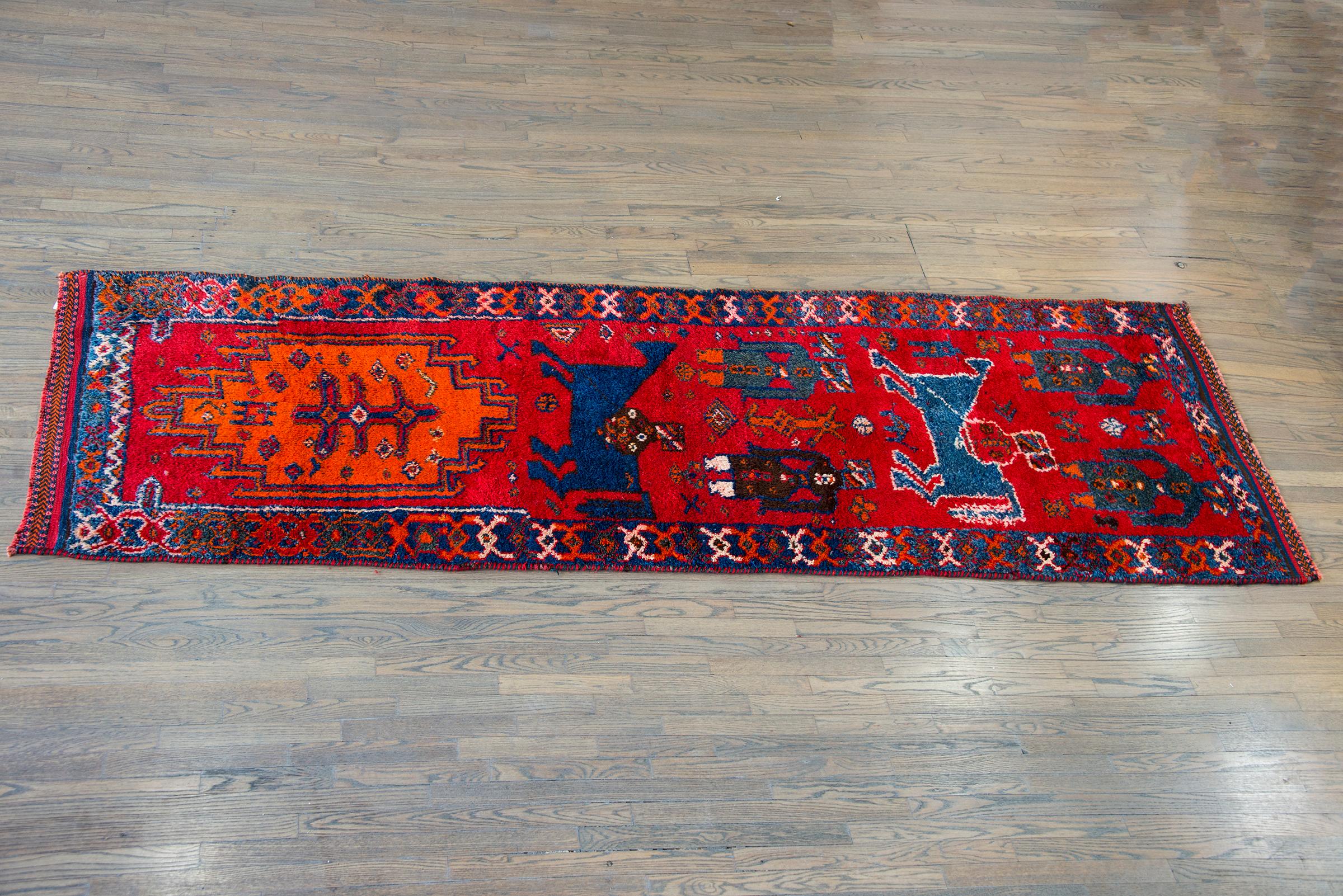 Mid-20th Century Turkish Oushak Rug For Sale 9