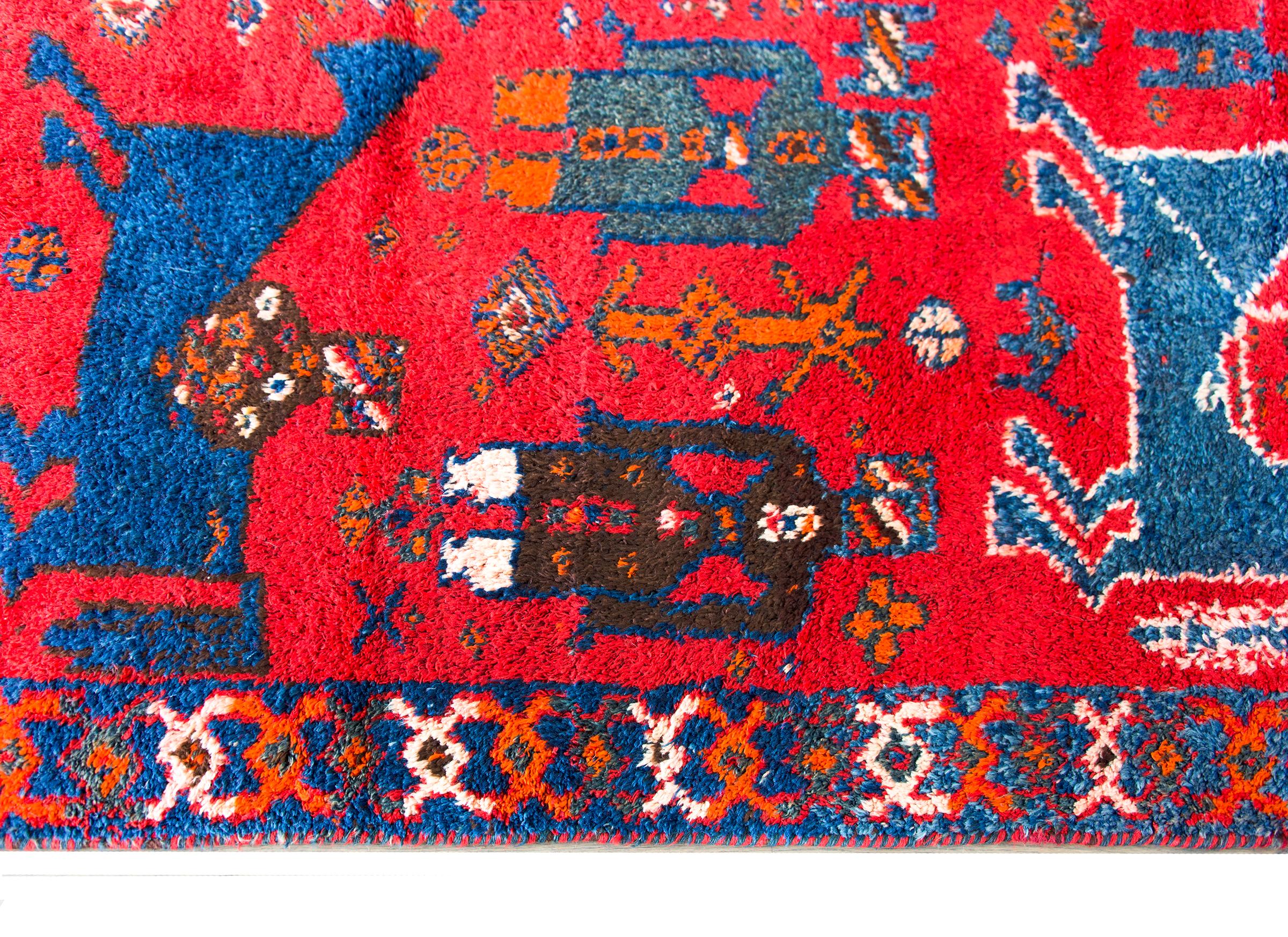 Mid-20th Century Turkish Oushak Rug In Good Condition For Sale In Chicago, IL