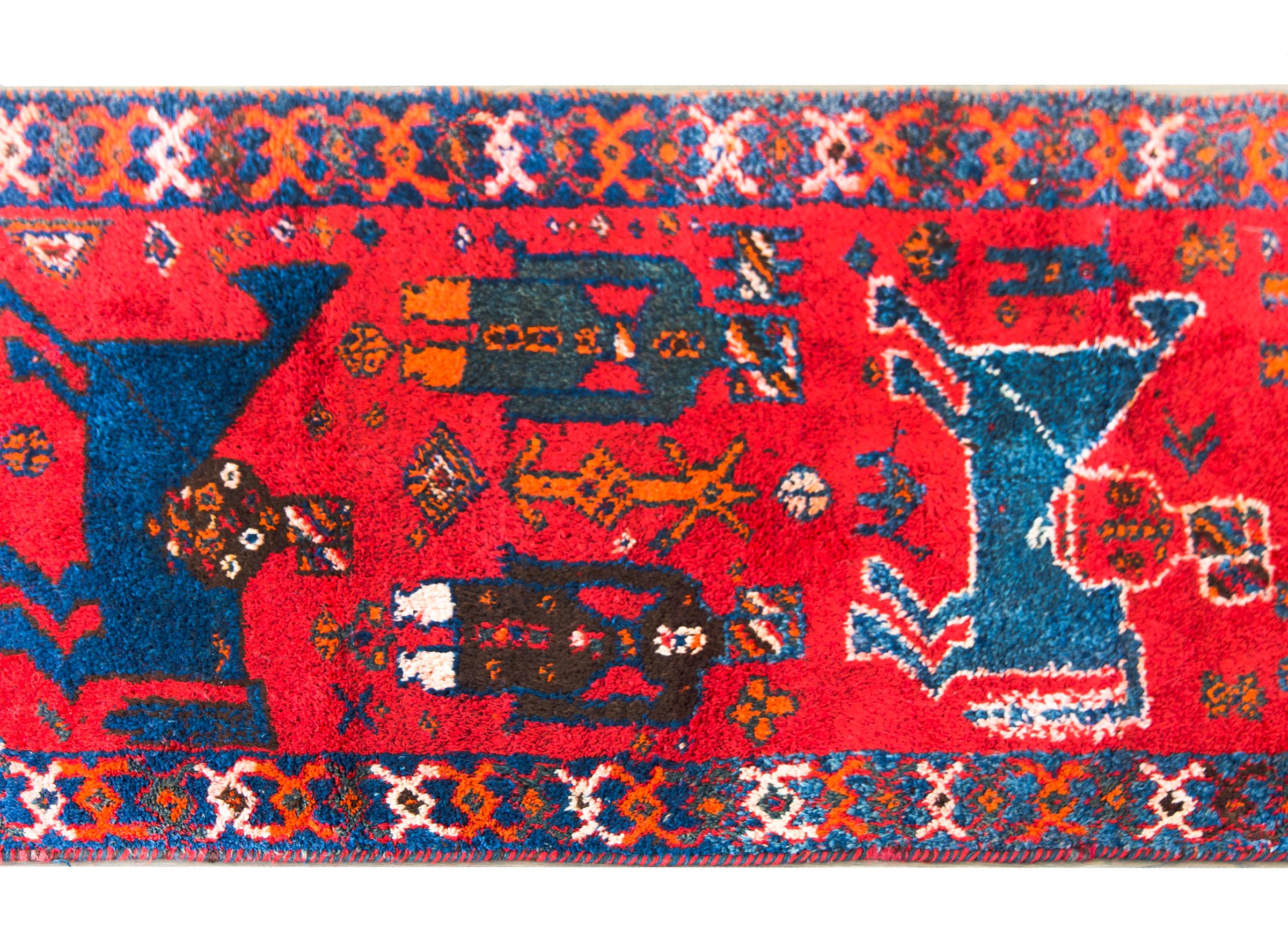 Mid-20th Century Turkish Oushak Rug For Sale 2