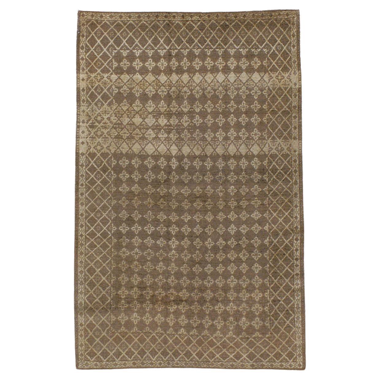 Mid-20th Century Turkish Sivas Accent Rug