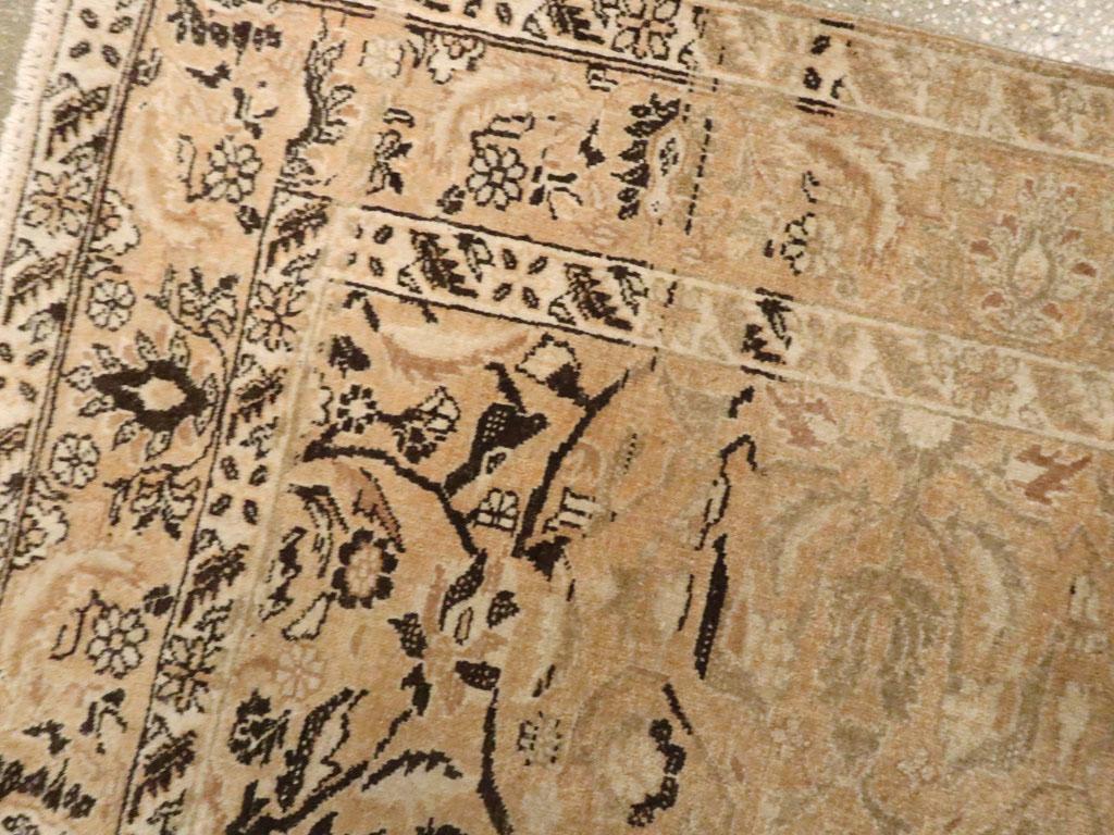 Noué à la main Tapis Sivas turc du milieu du 20e siècle en vente