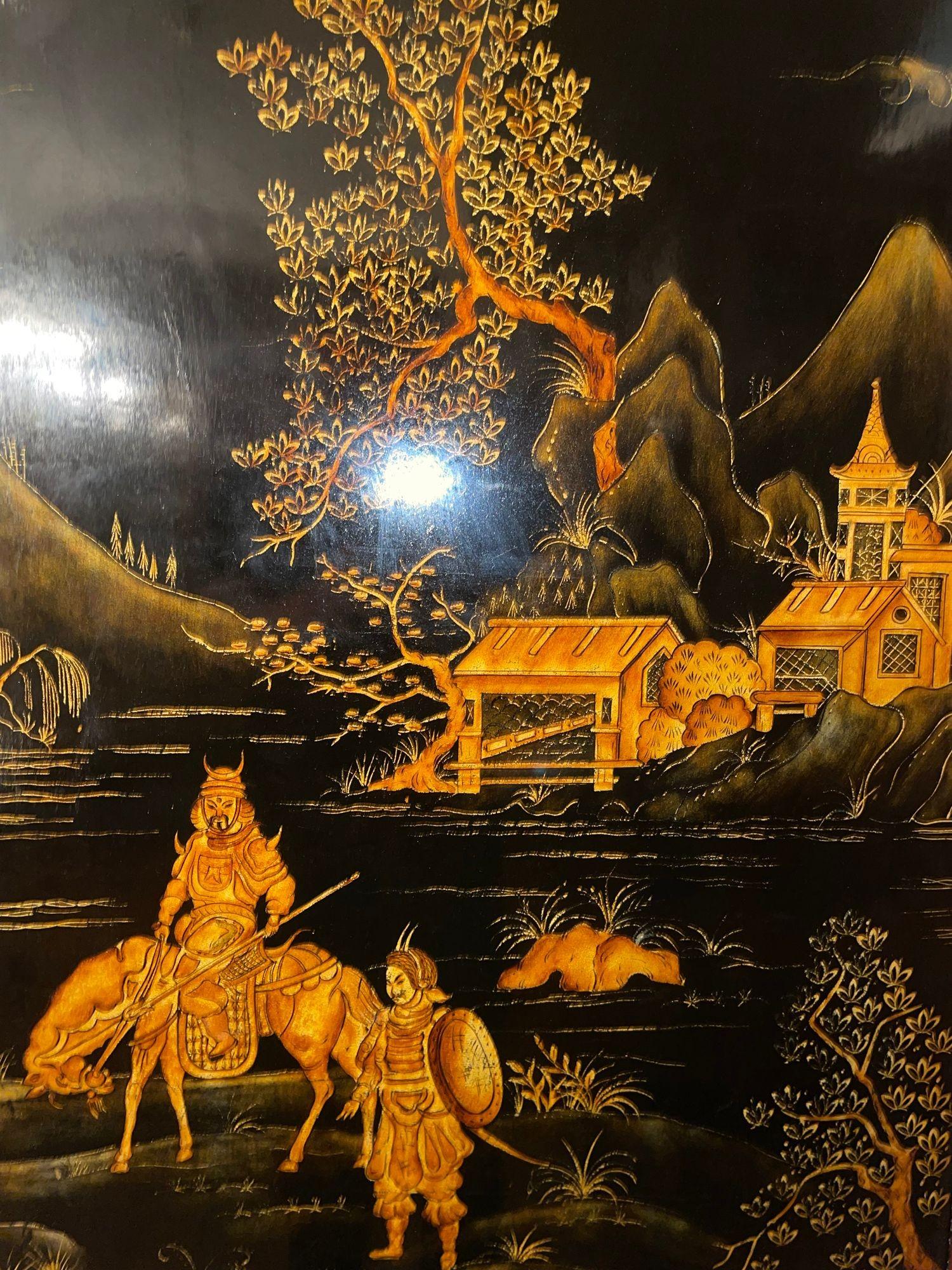 Armario de dos puertas decorado con Chinoiserie de mediados del siglo XX. Francia, años 40. en venta 1