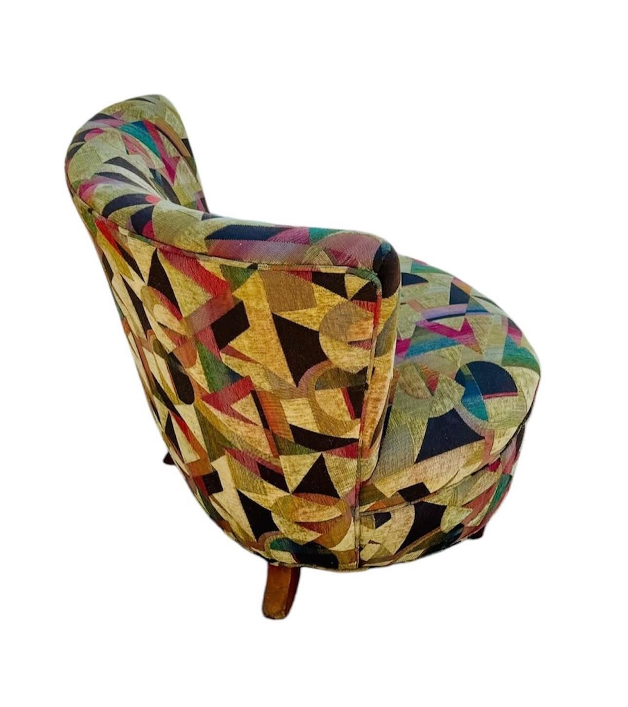 American Mid 20th Century Upholstered Slipper Lounge Chair by Gilbert Rohde For Sale
