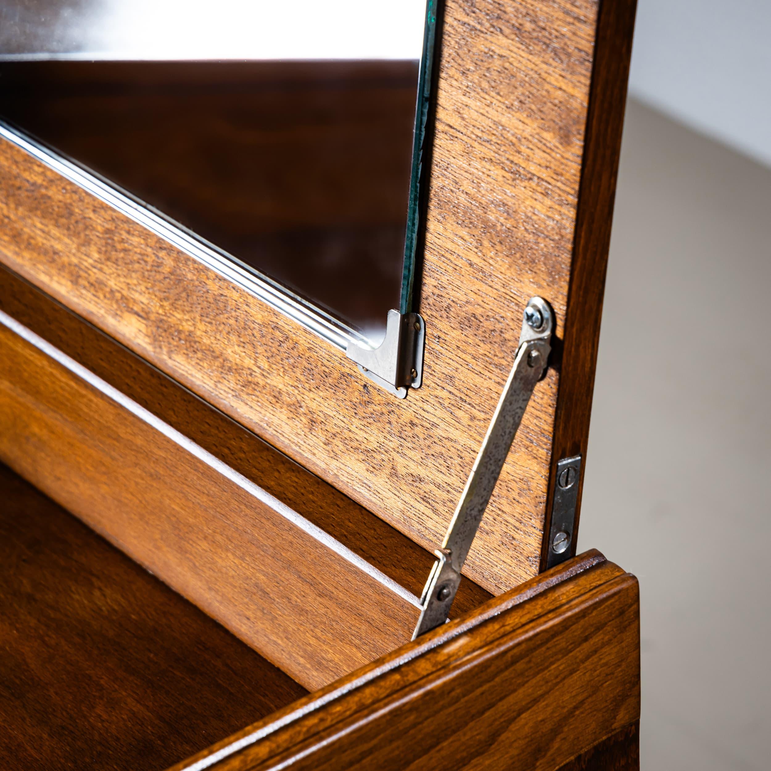 Polished Mid-20th Century Vanity Table, attributed to Gio Ponti, Italy For Sale