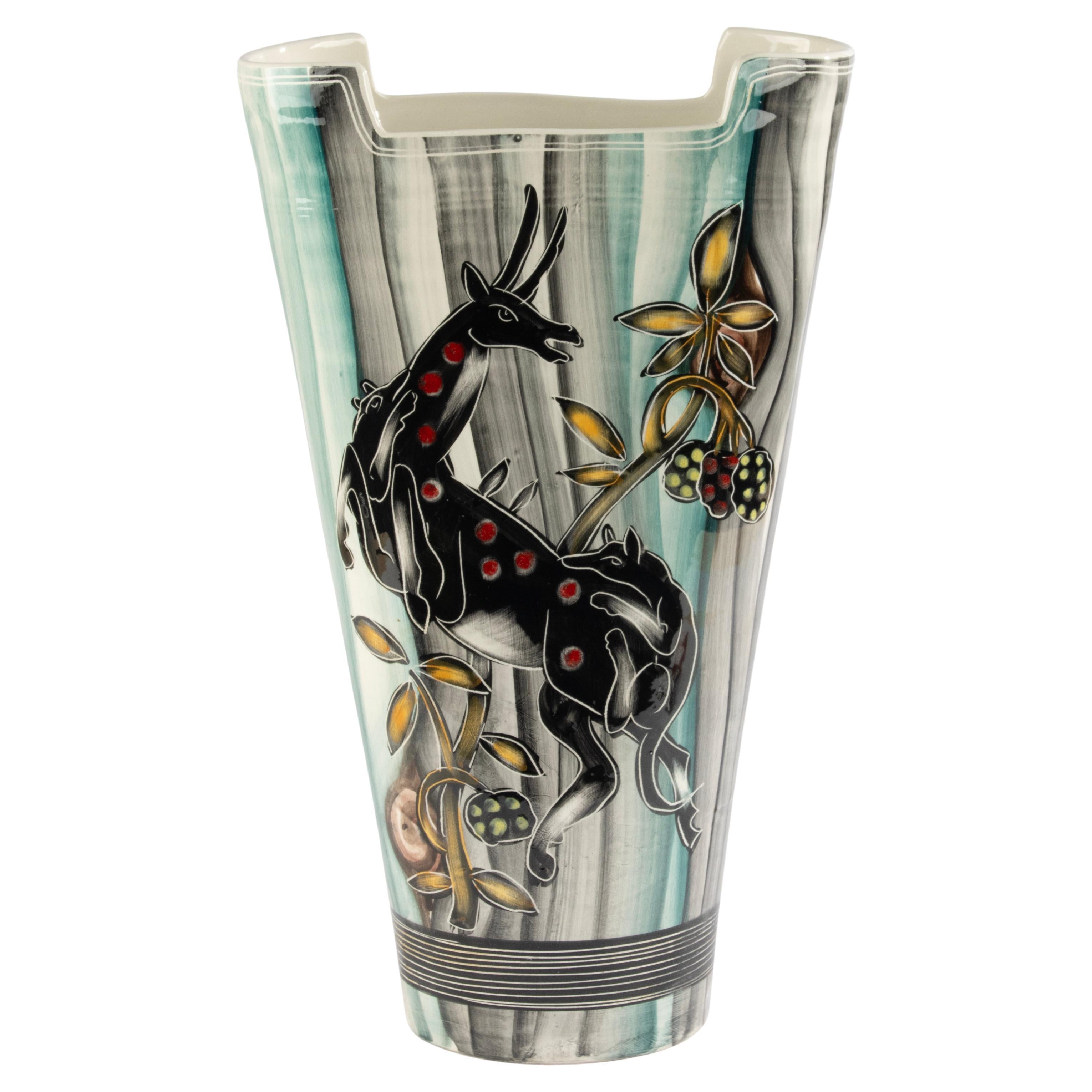 Vase du milieu du 20e siècle - Italie - Céramique peinte à la main - Décor de gazelles et de feuillages