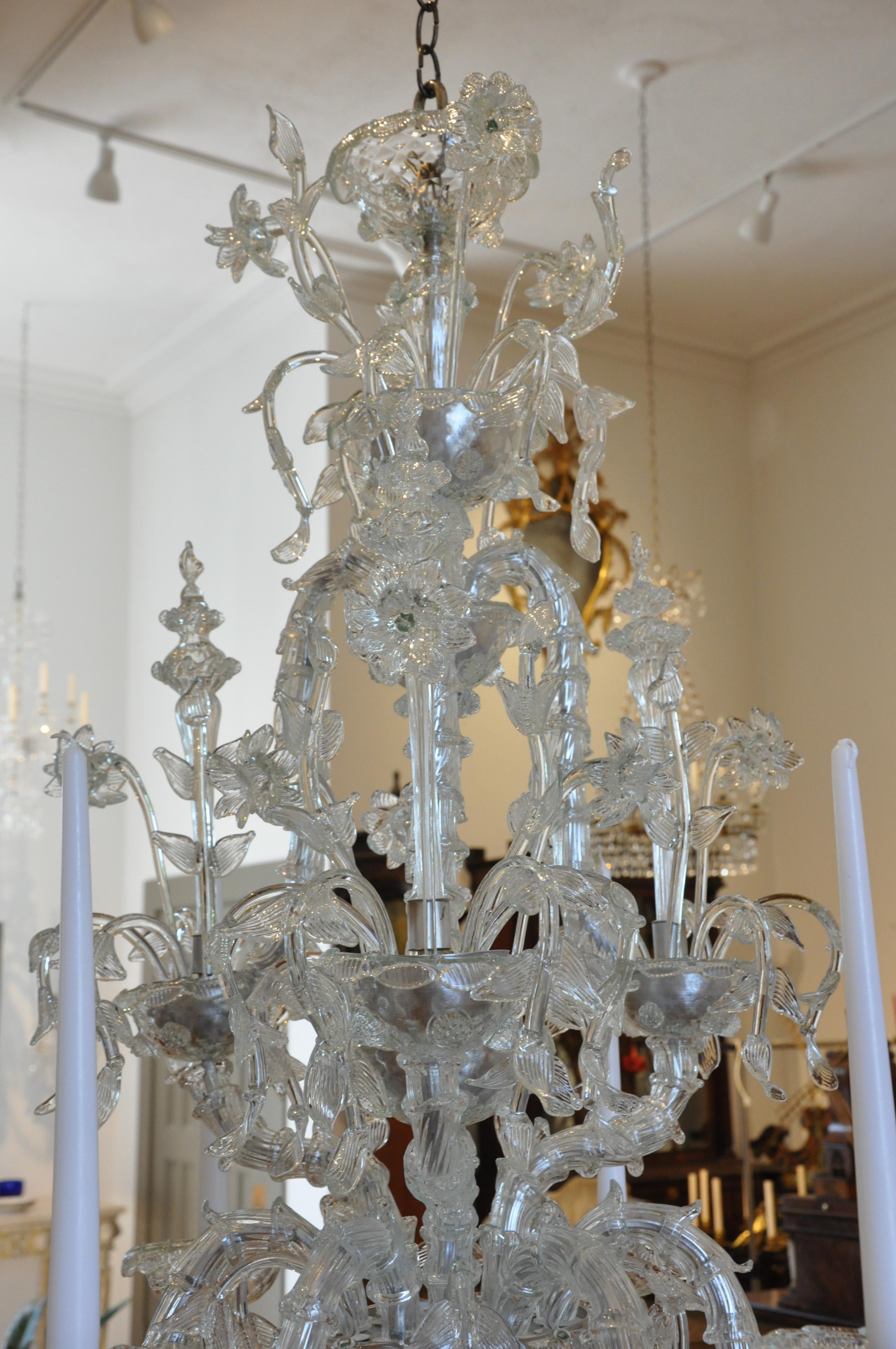 Mid-20th Century Venetian Clear Glass Chandelier 2