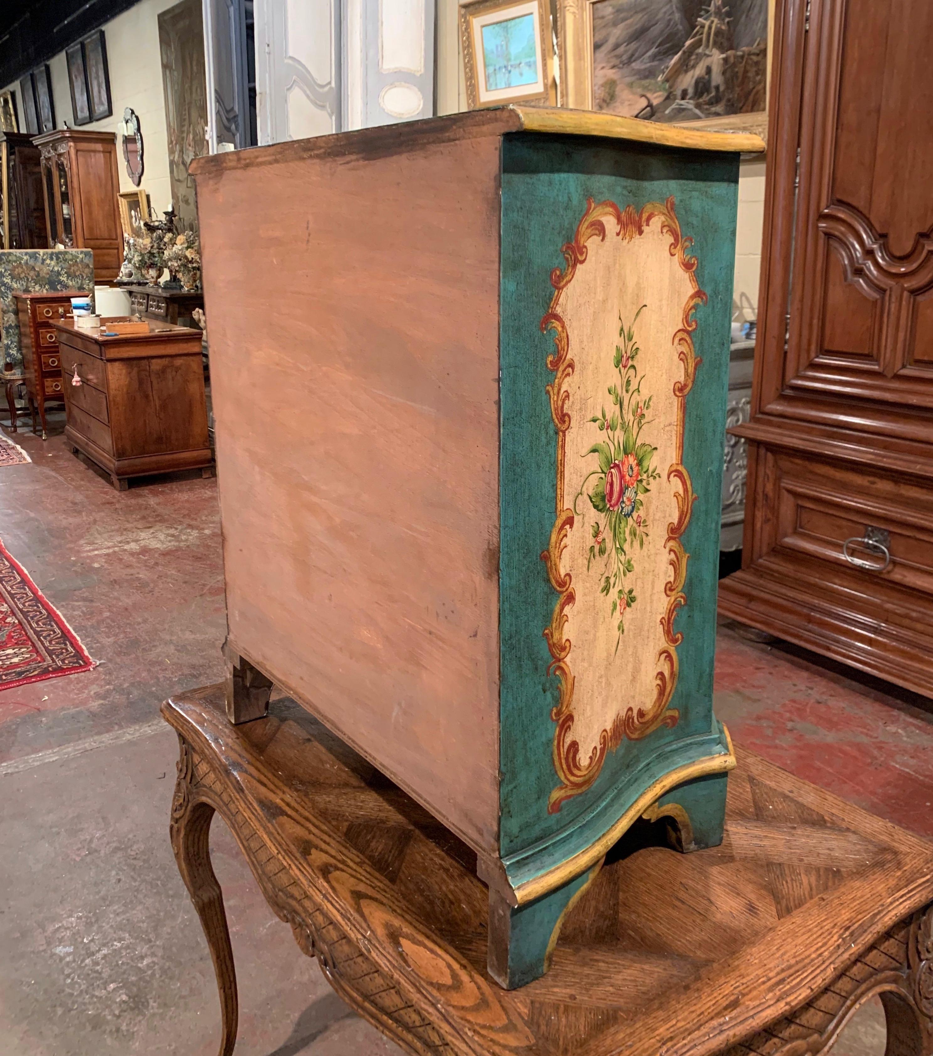 Mid-20th Century Venetian Serpentine Chest of Drawers with Painted Floral Decor 4