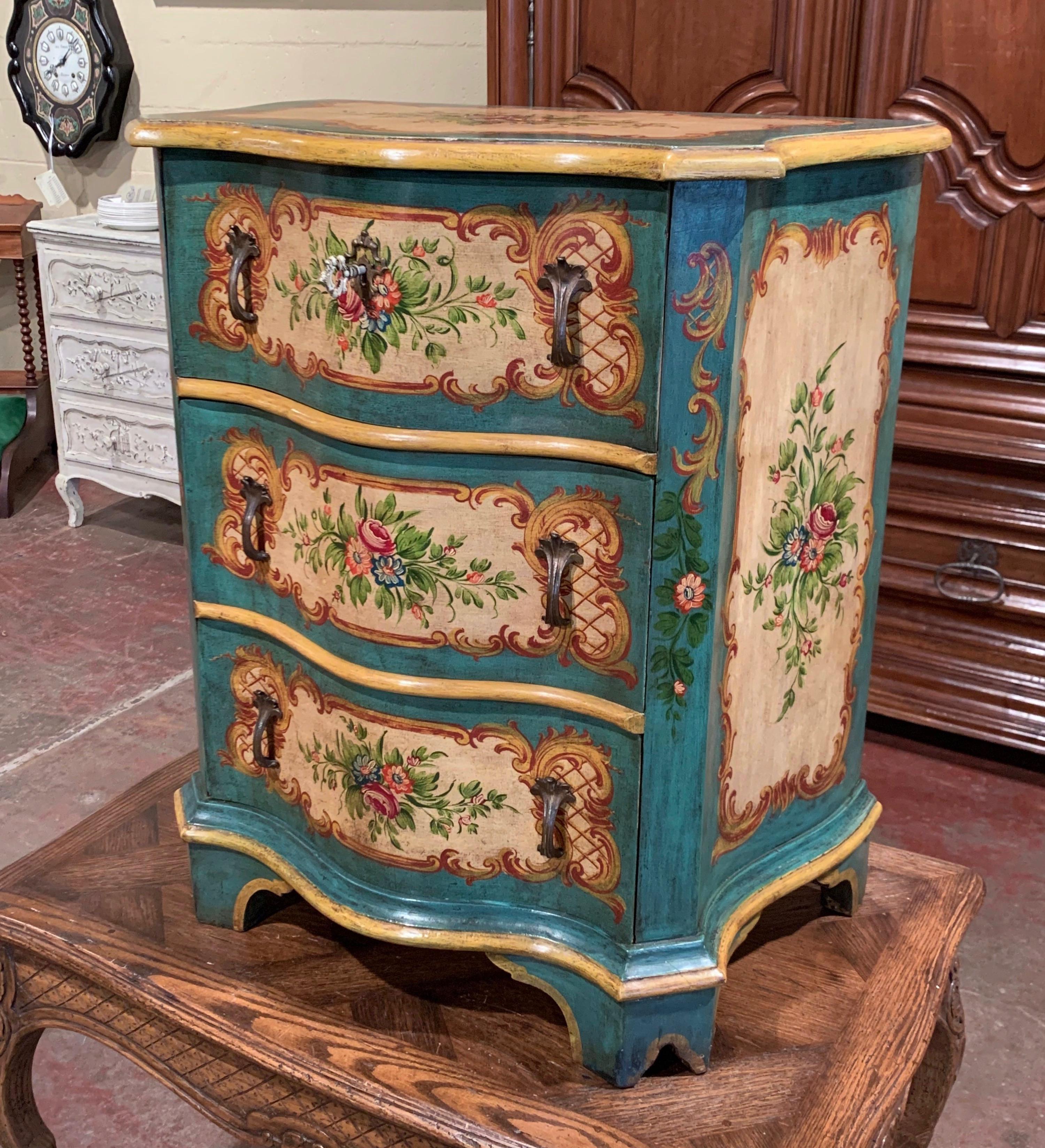 Mid-20th Century Venetian Serpentine Chest of Drawers with Painted Floral Decor In Excellent Condition In Dallas, TX