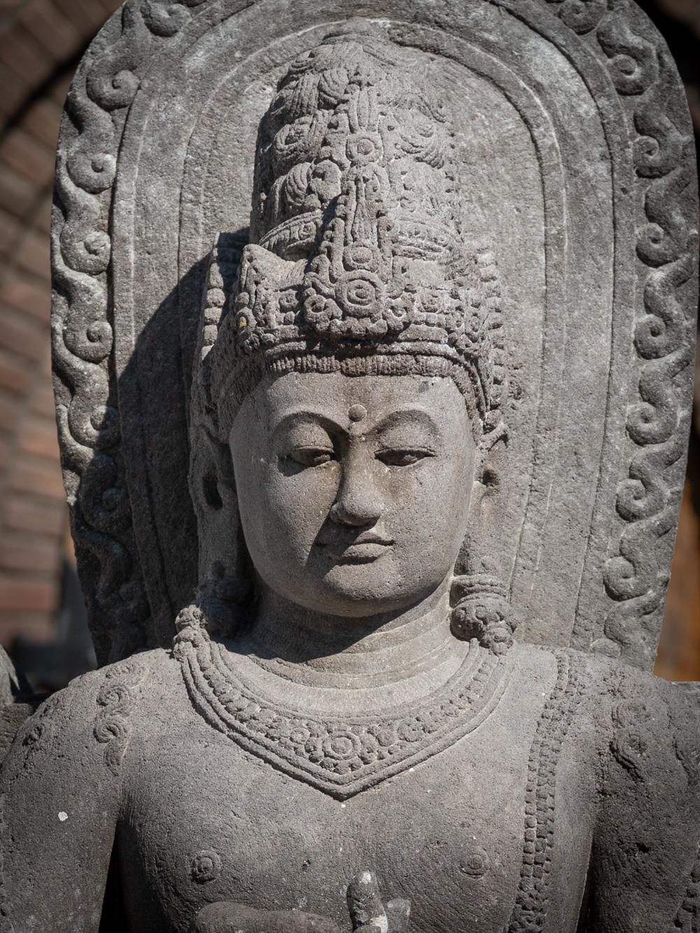 Mid-20th century very large old lavastone figure of Bodhisattva Avalokiteshvara For Sale 5