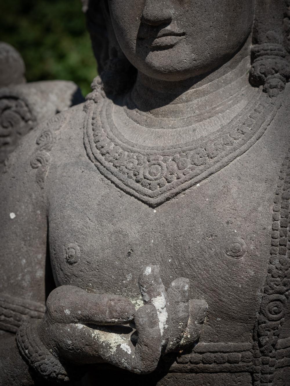 Mid-20th century very large old lavastone figure of Bodhisattva Avalokiteshvara For Sale 14