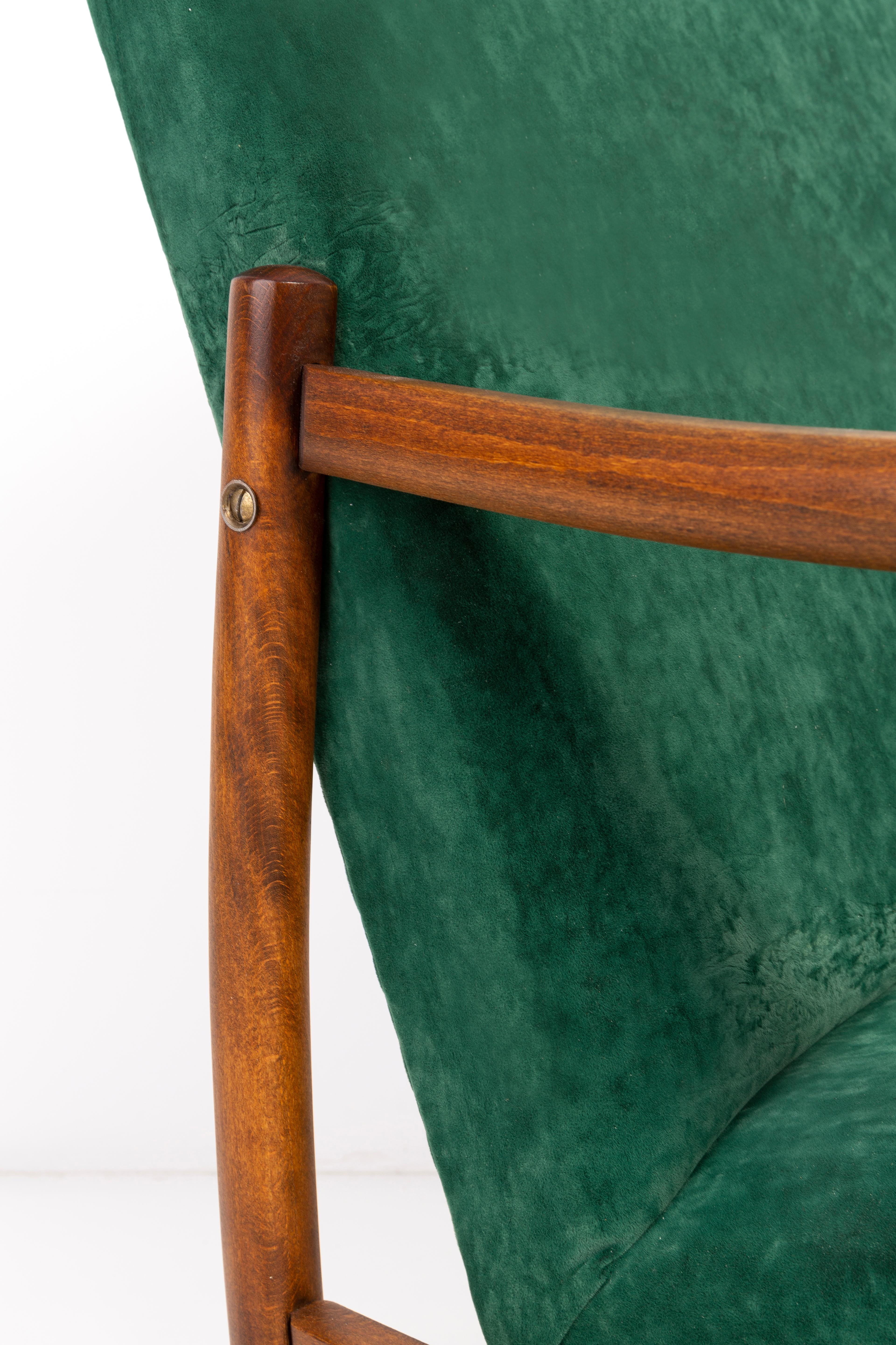 Mid-Century Modern Mid-20th Century Vintage Armchair, Dark Green Velvet, Europe, 1960s For Sale