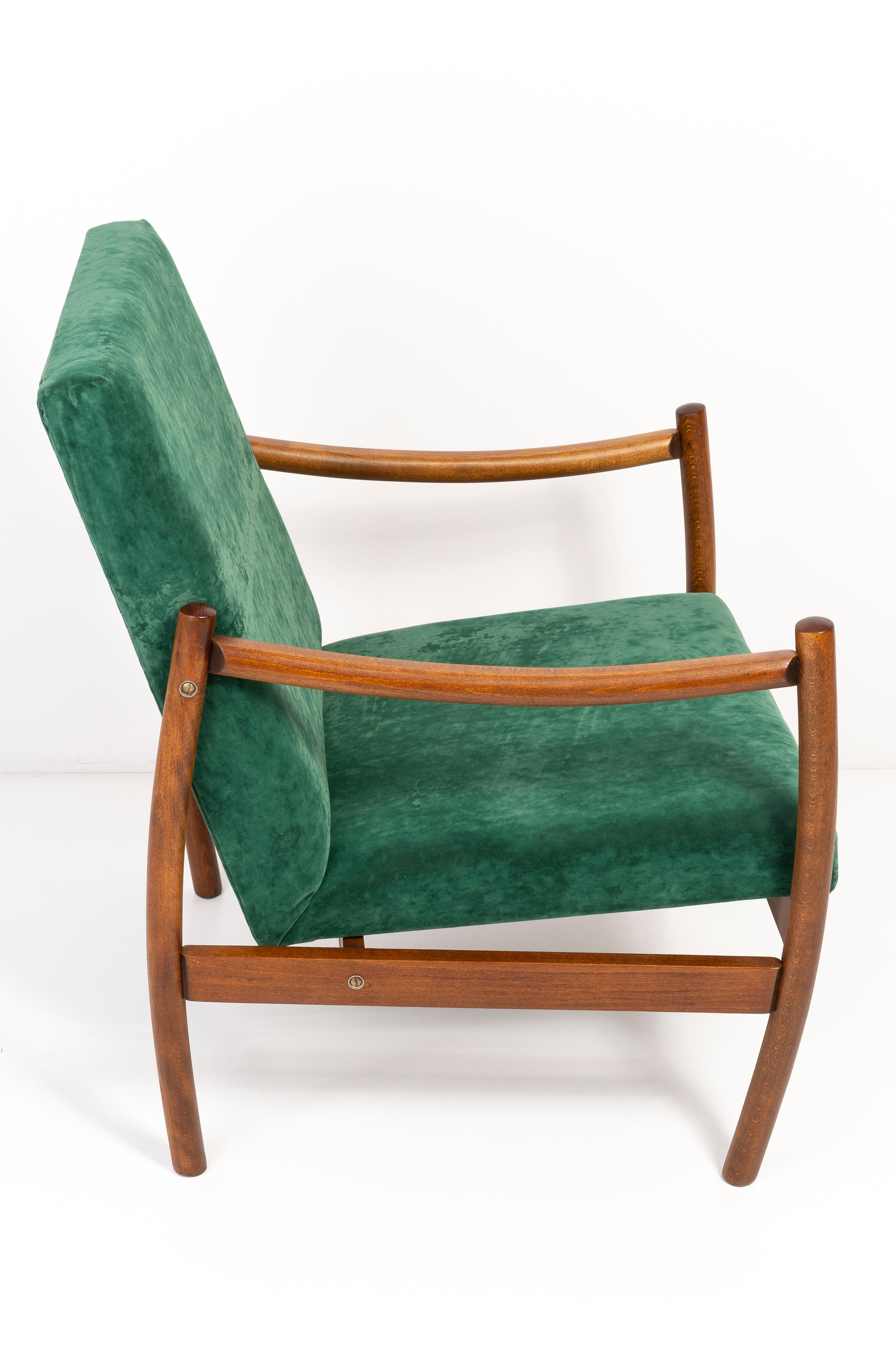 Polish Mid-20th Century Vintage Armchair, Dark Green Velvet, Europe, 1960s For Sale