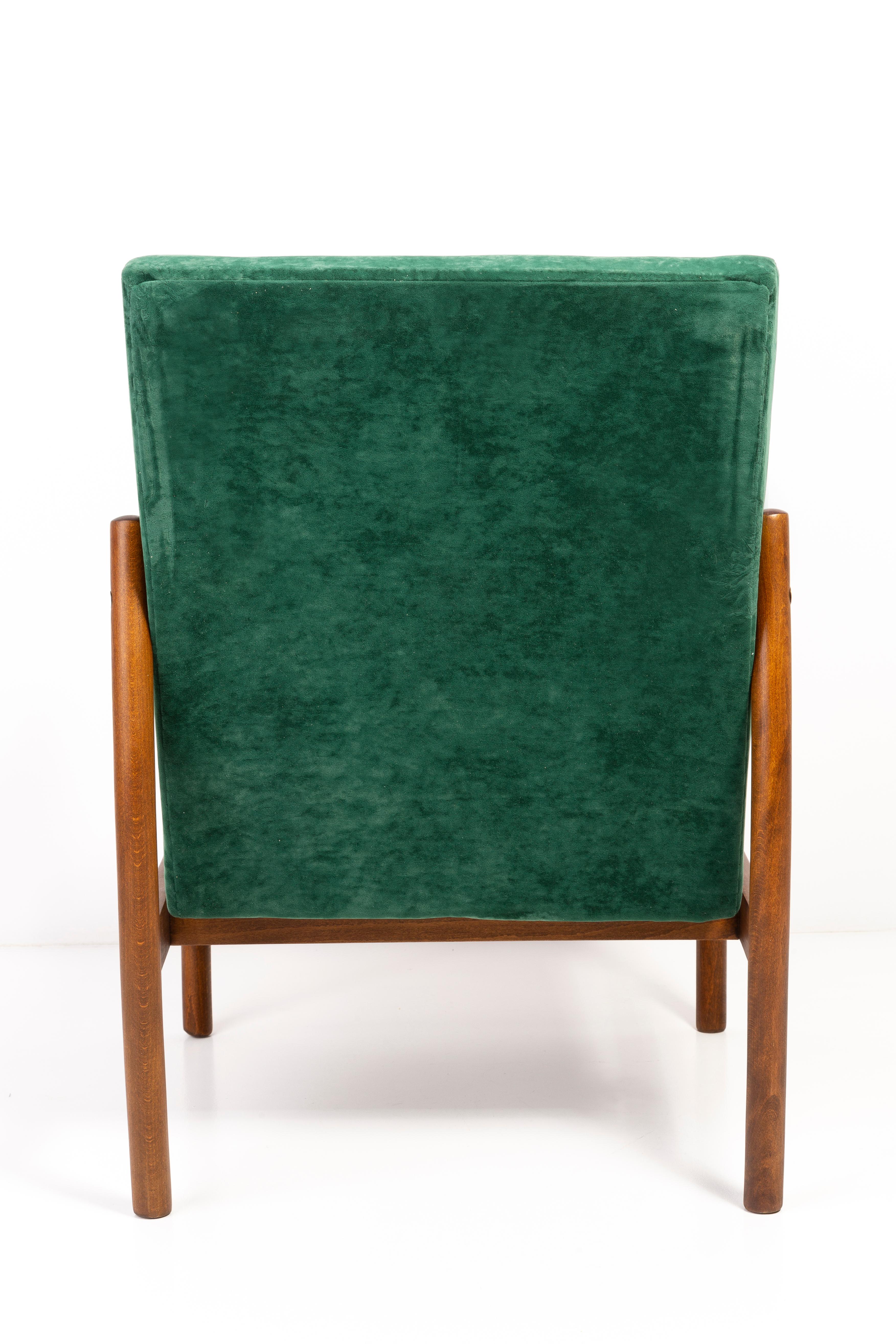 Mid-20th Century Vintage Armchair, Dark Green Velvet, Europe, 1960s For Sale 1