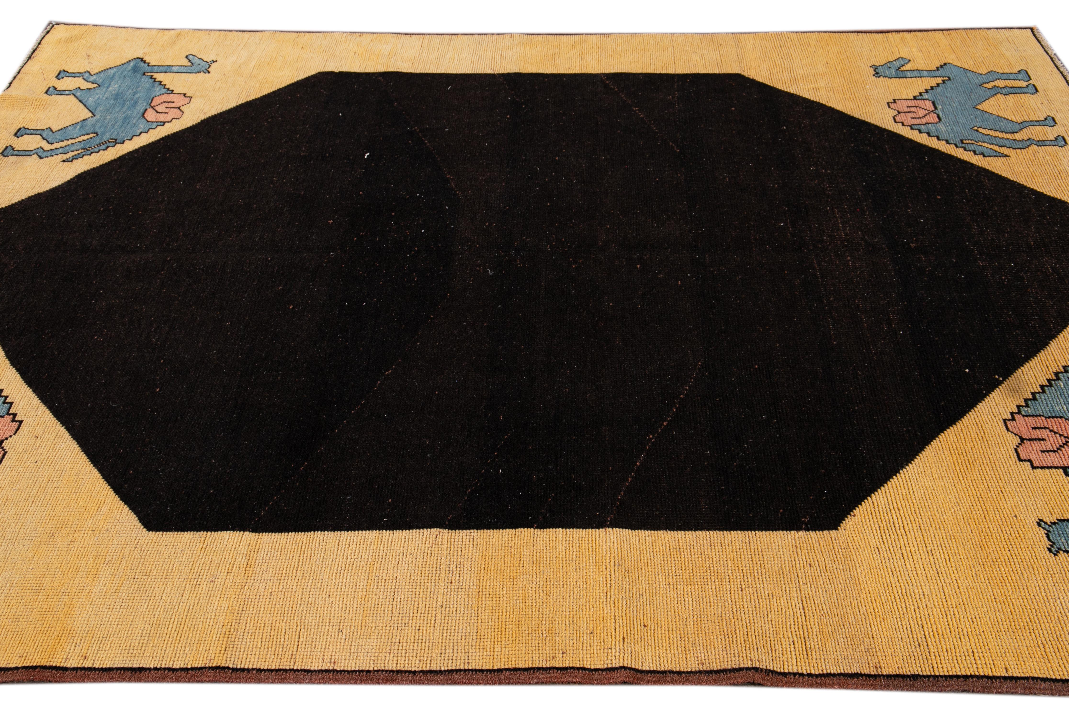 Mid-20th Century Vintage Art Deco Wool Rug With Black Field In Excellent Condition For Sale In Norwalk, CT