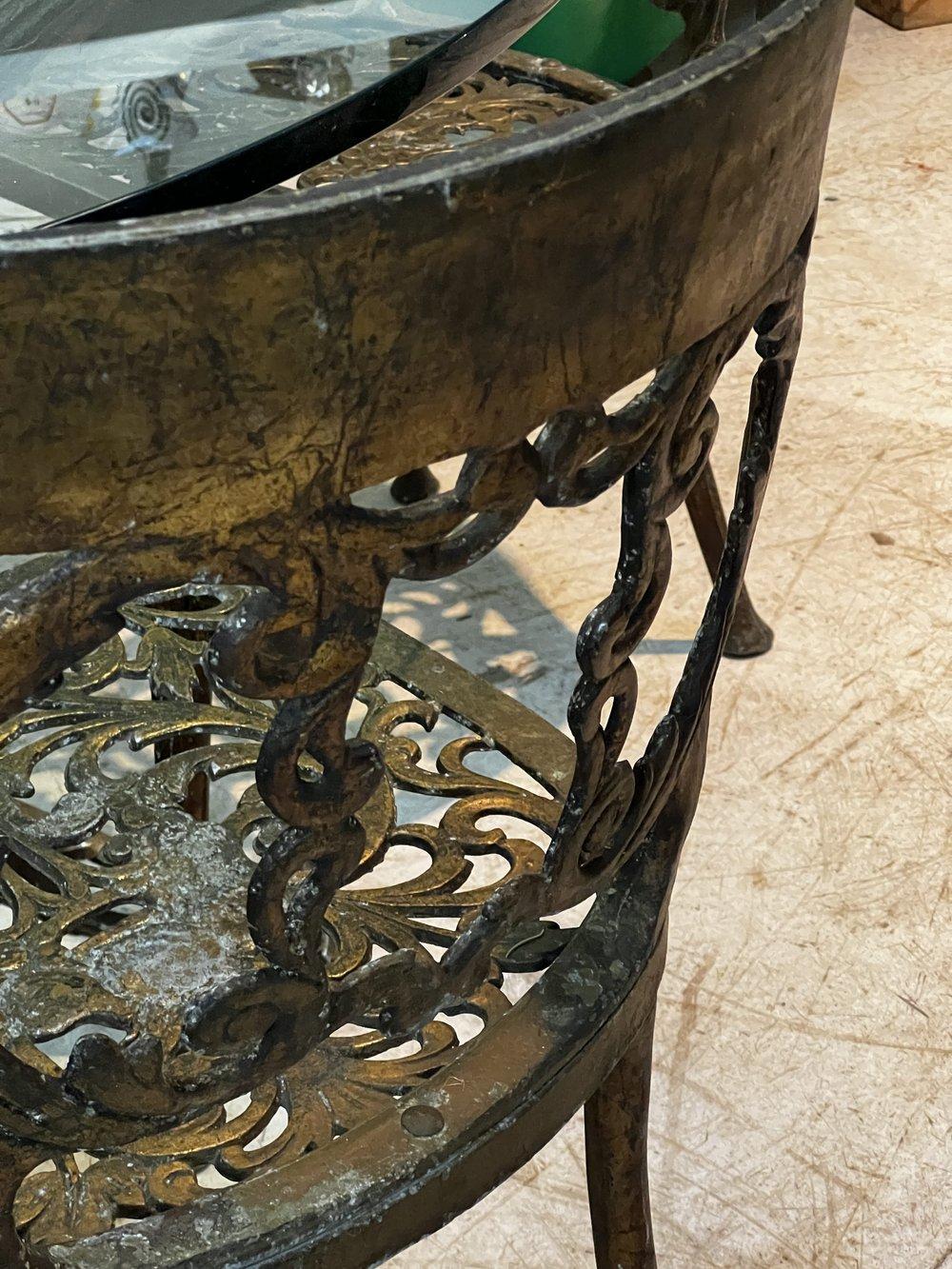 Inconnu Table de salle à manger et 4 chaises de style Arthur Court du milieu du 20e siècle en vente