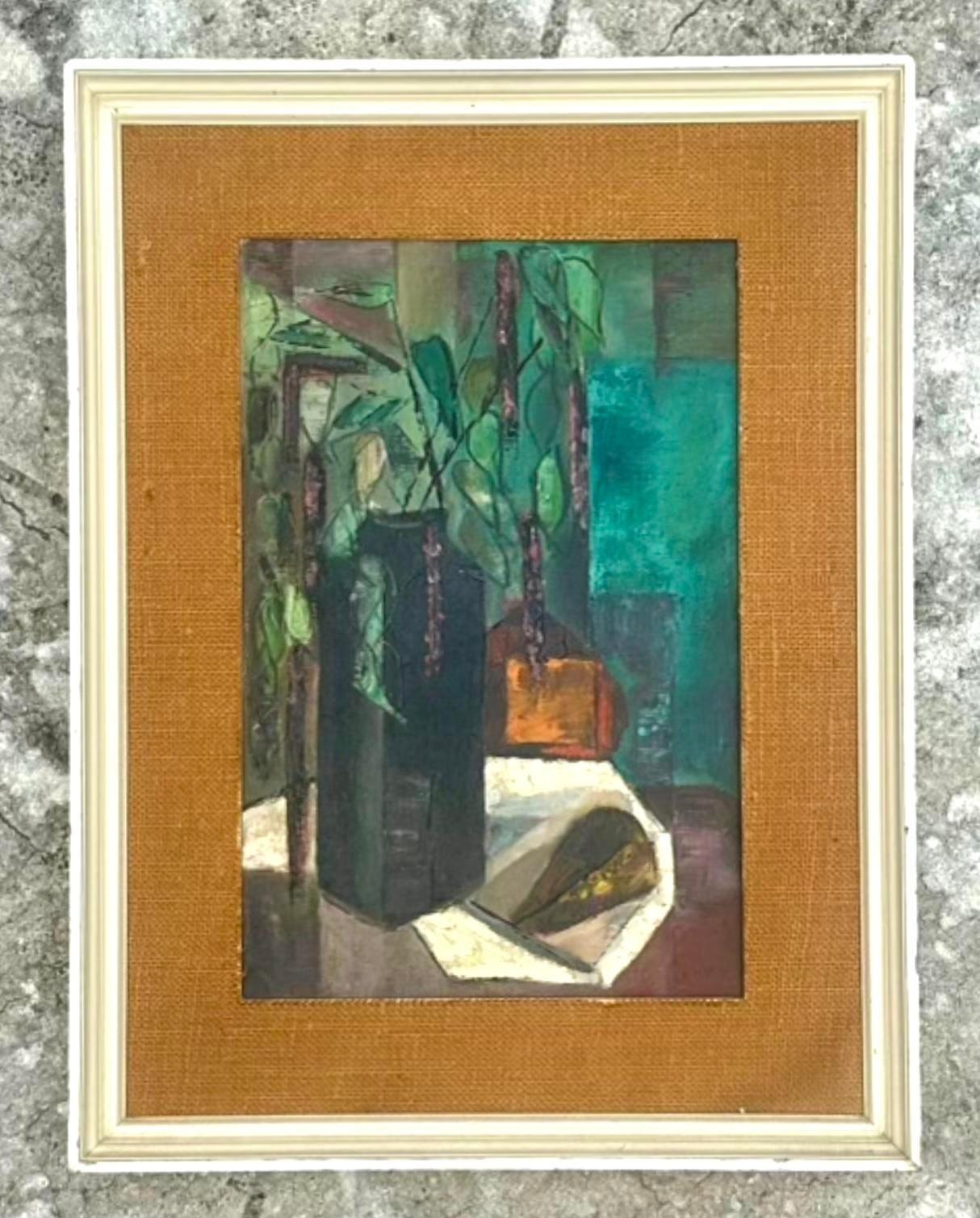 Dieses Ölgemälde im Vintage-Stil auf Karton verkörpert die freigeistige Essenz des Boho-Stils und die kühne Energie des abstrakten Expressionismus. Die Stilllebenkomposition mit ihren leuchtenden Farben und dynamischen Formen fängt eine einzigartige